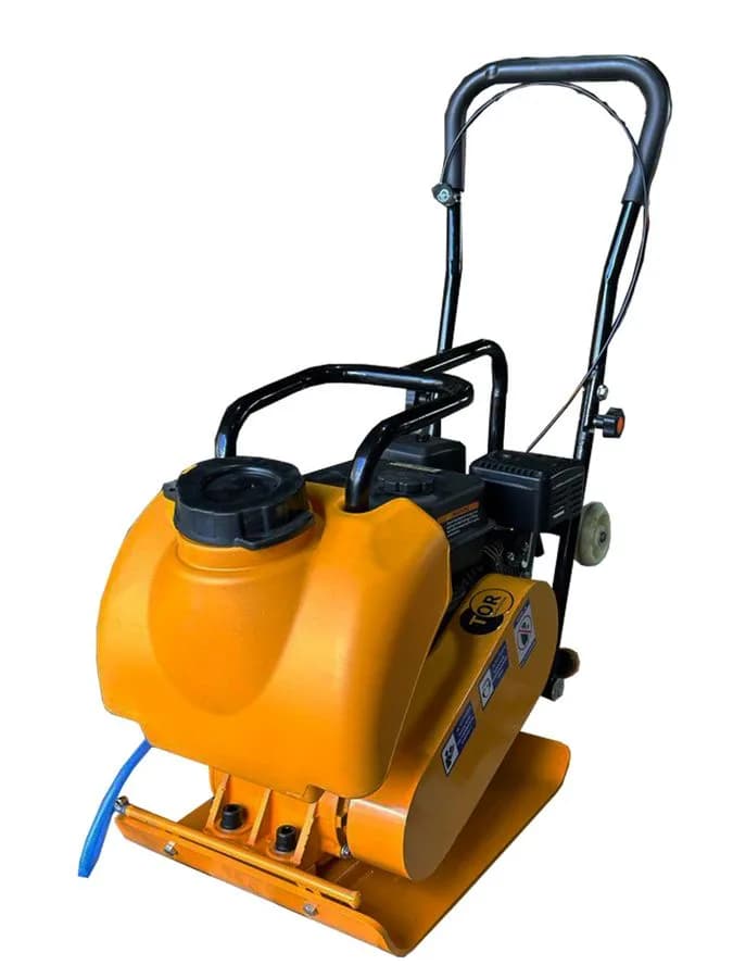 Виброплита 55 кг, 15кН (Loncin), бак, колесный комплект TOR C-60